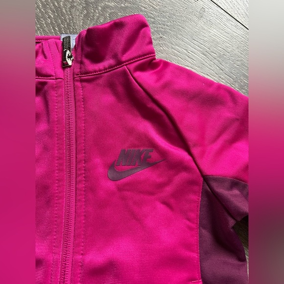 Nike Kids’ Full Zip Fuchsia Maroon Jacket and Polka Dot Leggings Matching Set 2T - Picture 4 of 9